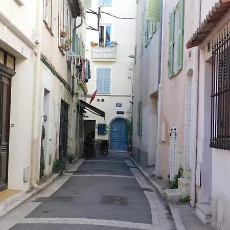 Charming Air-conditioned T1 Bis 'les Bains' In The Heart Of Old アパート *